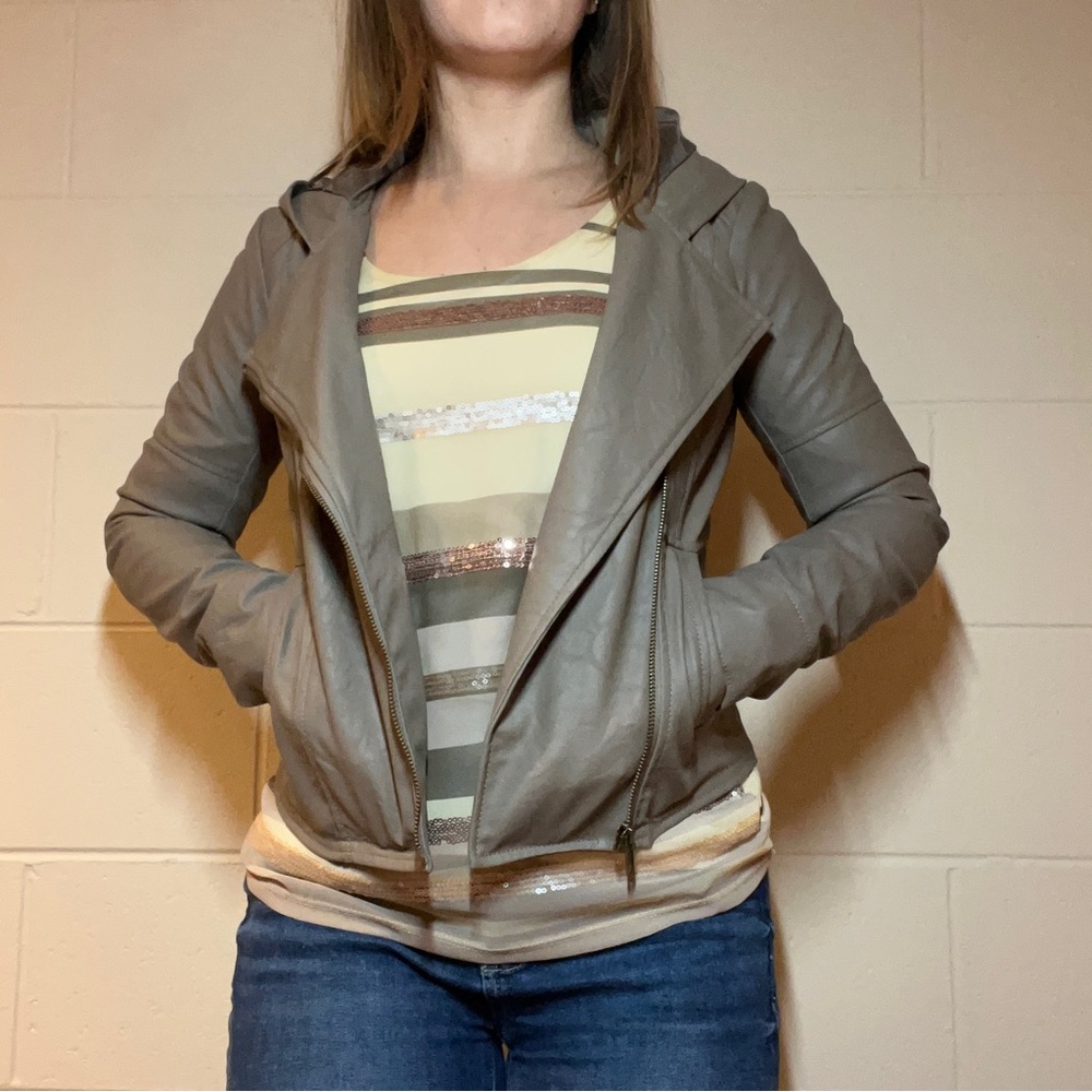 Leather Jacket - Picture 11 of 14